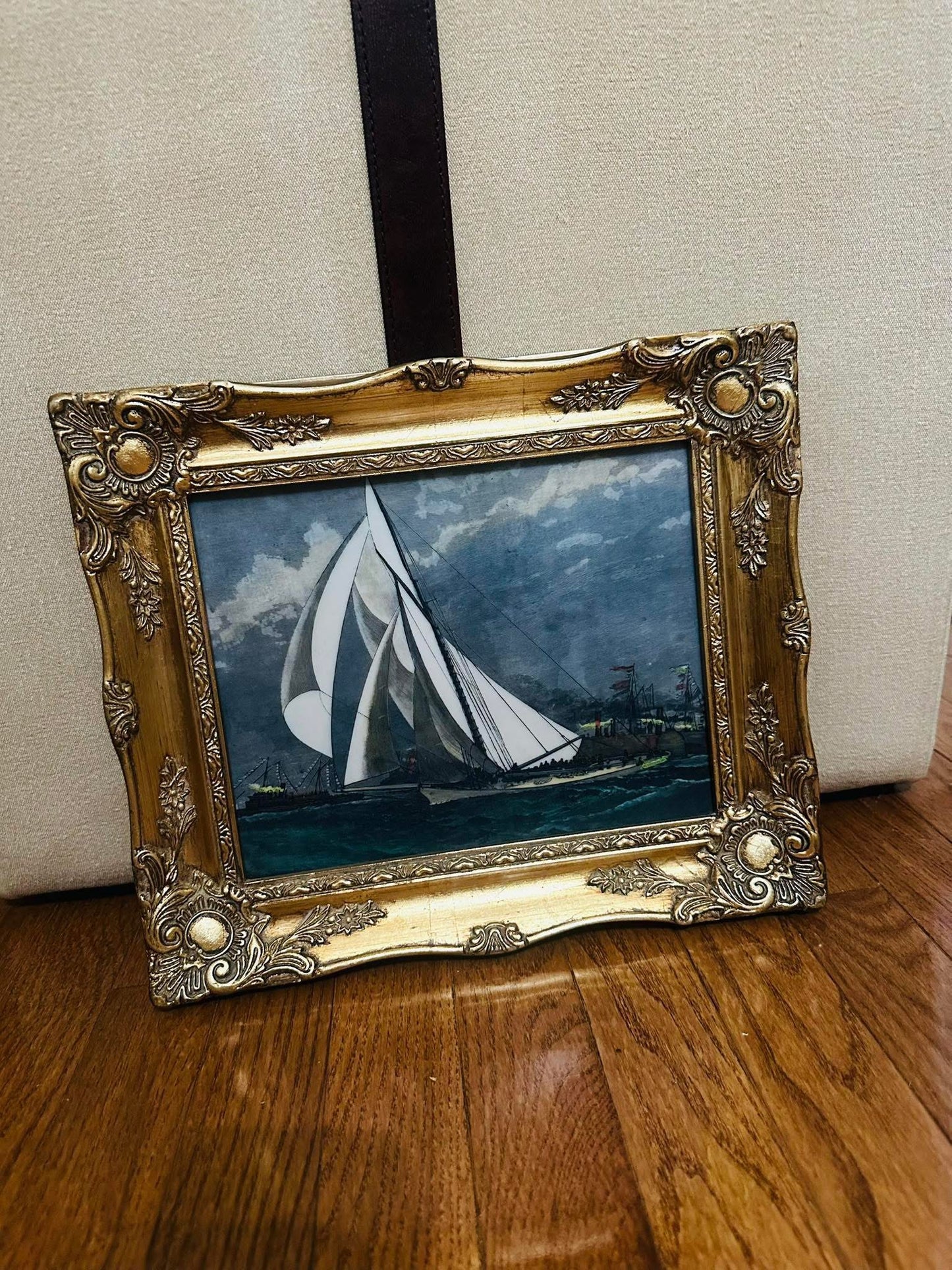 Ornate Beautiful Gold Framed Sailboat ⛵️💙🤍
Dimensions: 13” W X 11” T
🩷We do not offer exchanges or accept returns.
🩷All Sales are final.