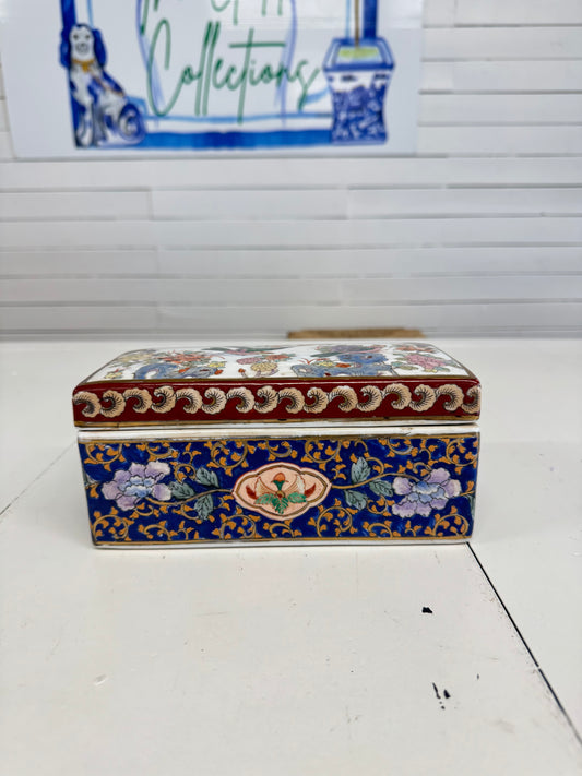 Dresser Box