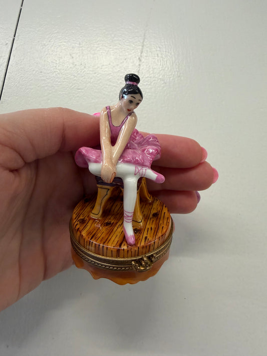 Limoges Ballerina w/ shoes trinkets box