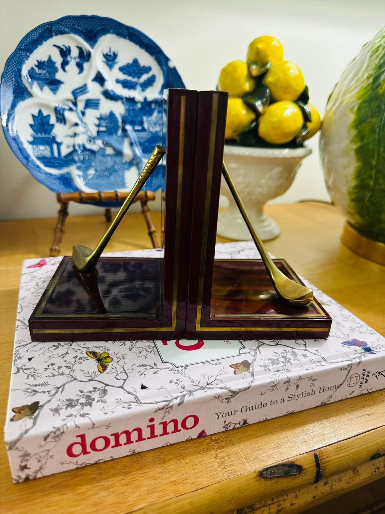 Mahogany Brass Golf Club Bookends 📚🏌️‍♀️

🩷We do not offer exchanges or accept returns. 

🩷All Sales are final.