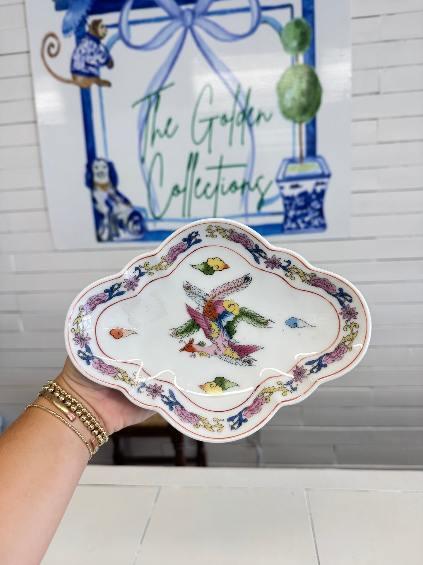 Pedestal Dish