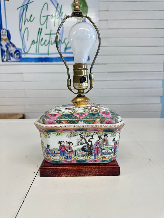 Rose Medallion Lamp