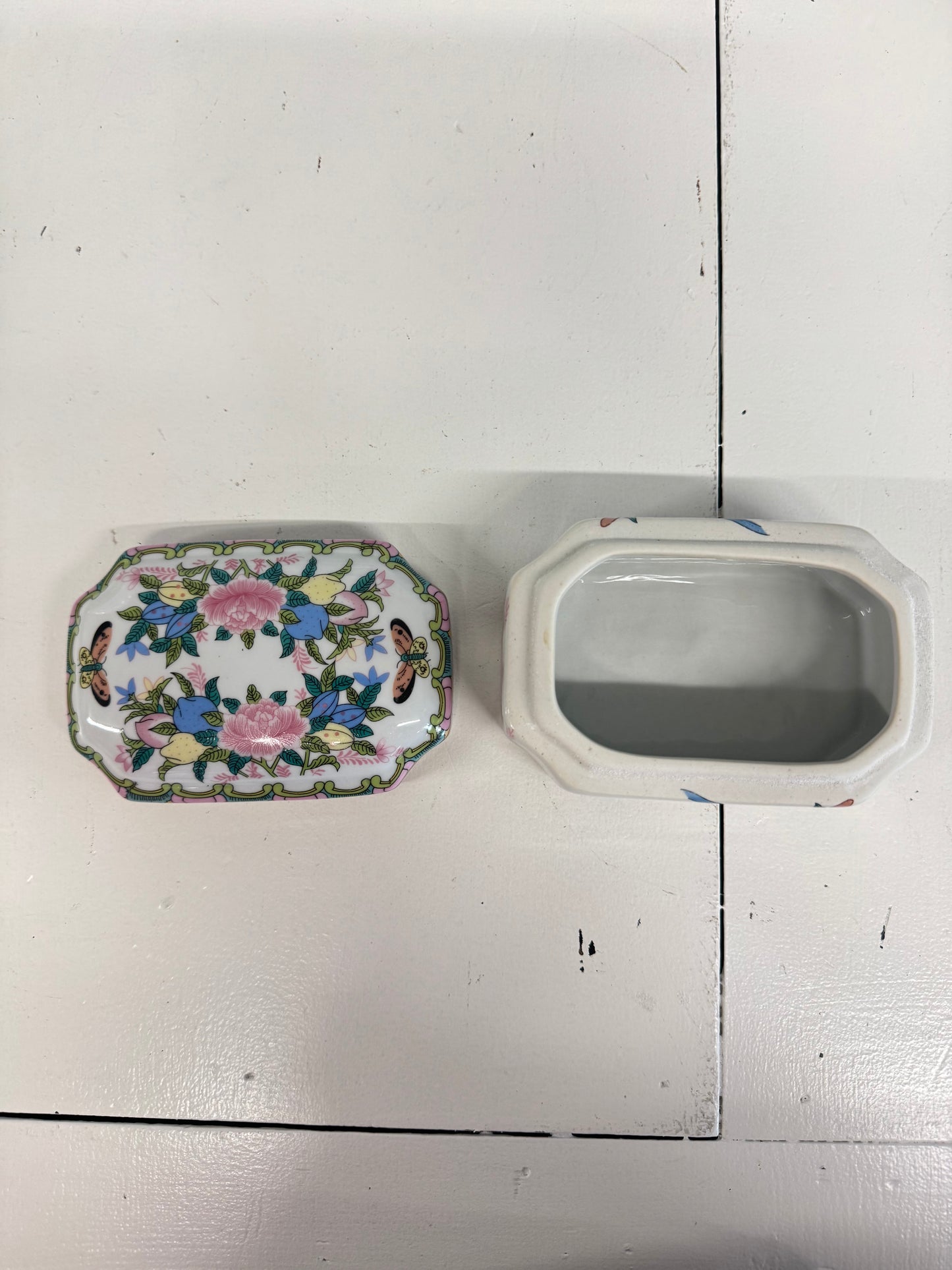 Rose Canton Trinket Box